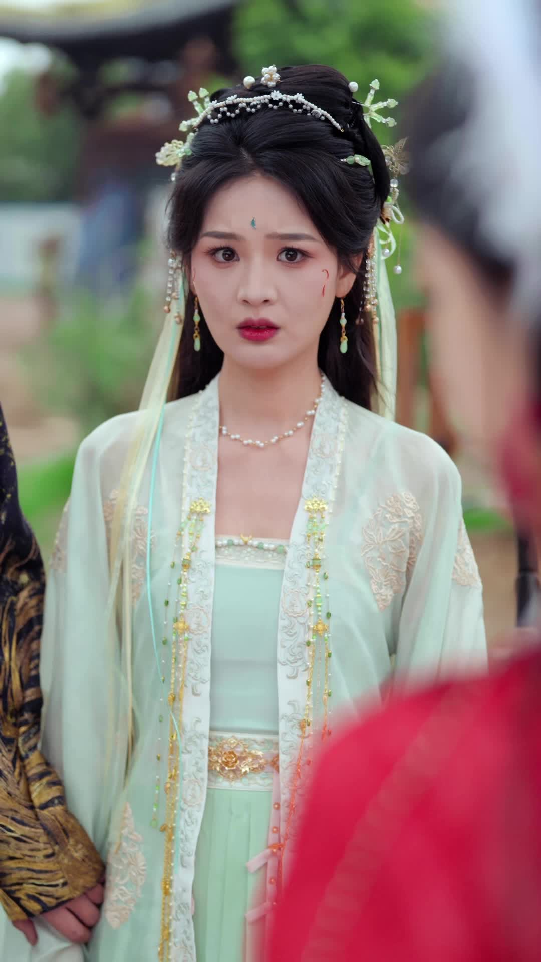 Episode 15 - The Real Heiress Strikes Back